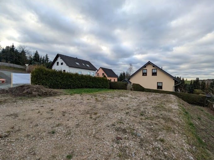 Kleines Baugrundstück in ruhiger ländlicher Lage und Weitsicht ins Grüne