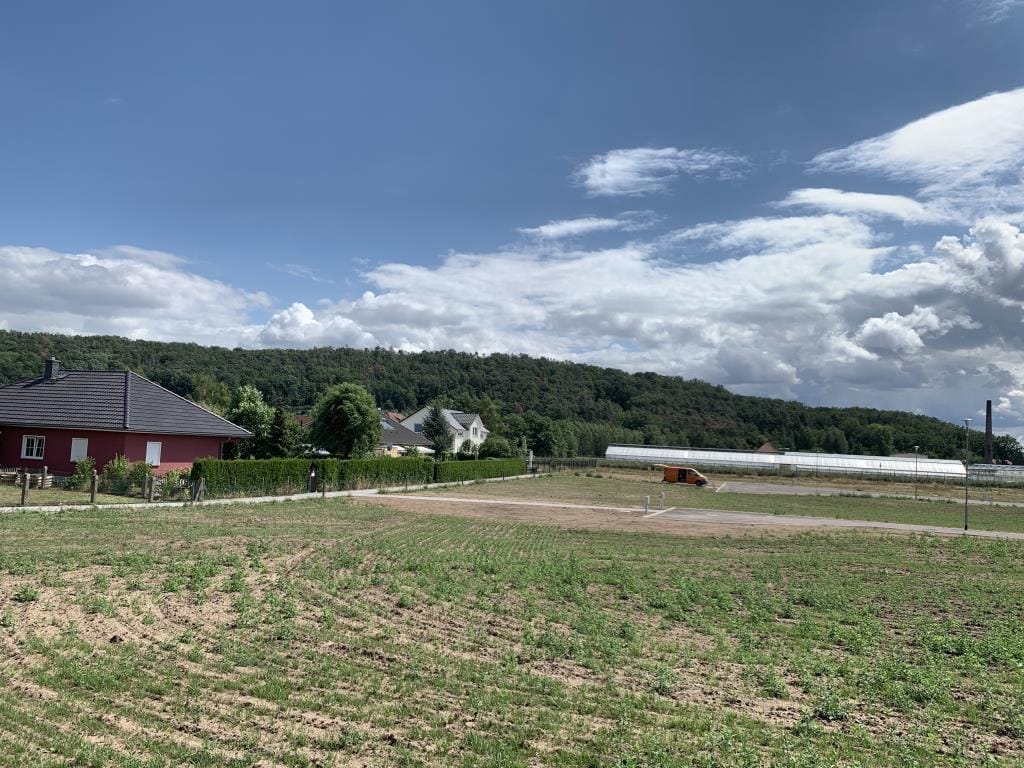 Bild von Großzügiges voll erschlossenes Baugrundstück an der Sächsischen Weinstraße gelegen